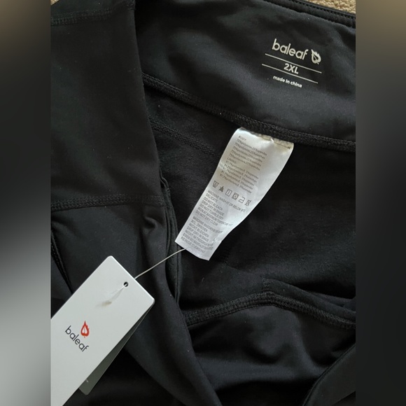 Baleaf yoga pants/leggings new with tags size 2xl - Picture 4 of 5